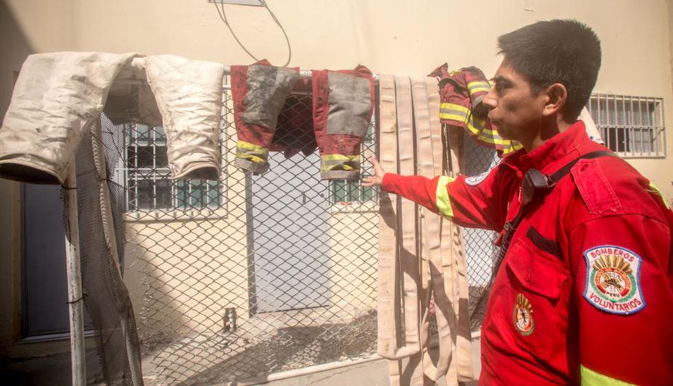 Los trajes y equipos de rescate son insuficientes en la Compañía Salvadora N° 27 de Chiclayo. (Nadia Quinteros)