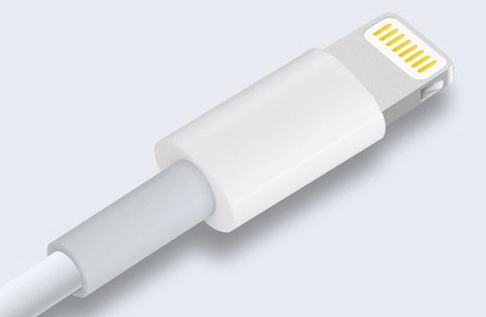 Apple ha conseguido el registro de tres patentes para prevenir que dispositivos que soportan la conexión 'Lightning', como los iPhones y iPads, se dañen al contacto con el agua u otro tipo de líquidos. (Apple)