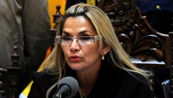 Jeanine Añez, presidenta interina de Bolivia. (AFP / JORGE BERNAL).