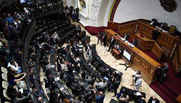 La Asamblea Nacional se comprometió a prestar "especial relevancia a la garantía del voto" de los venezolanos que viven en el extranjero y a aplicar una auditoría al sistema electoral. (Foto: AFP)