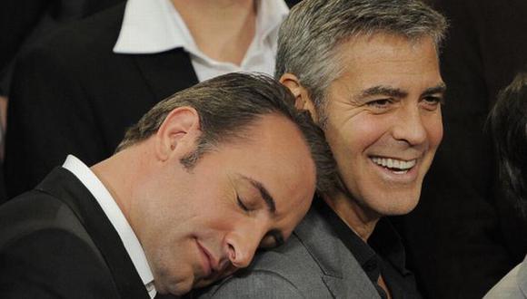 Clooney protagonizará, junto a Brad Pitt, la obra de teatro 8, a favor de las bodas gay. (AP)
