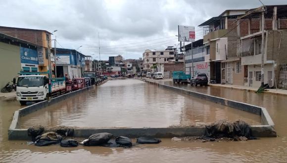 El nuevo desborde del río Tumbes muestra que no se avanzó en términos de prevención./ Foto: Andina