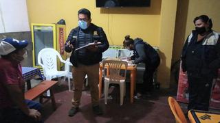 Policía interviene bar clandestino en Tacna y personas salen huyendo por los techos