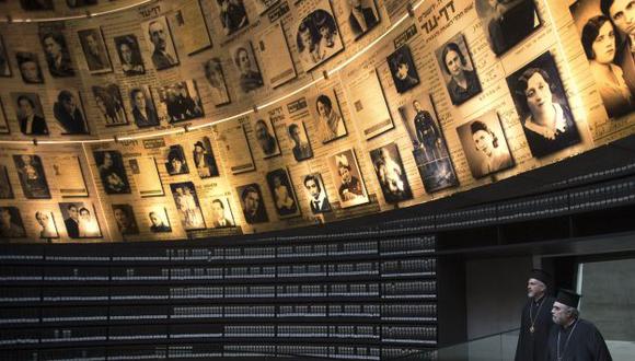 Sala de los Nombres en museo Yad Vashem, donde se retrata a judíos que murieron en el Holocausto. (Reuters)
