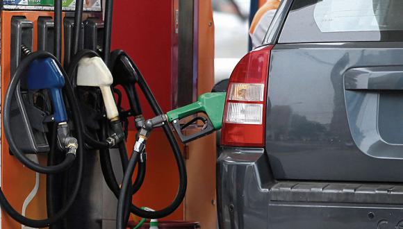 Precios de referencia de combustibles bajan esta semana. (Foto: GEC)