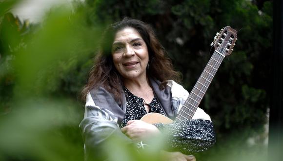 La cantautora y compositora peruana Lourdes Carhuas Rivera dará un concierto virtual y gratuito este jueves 25 de marzo. (Foto: GEC)