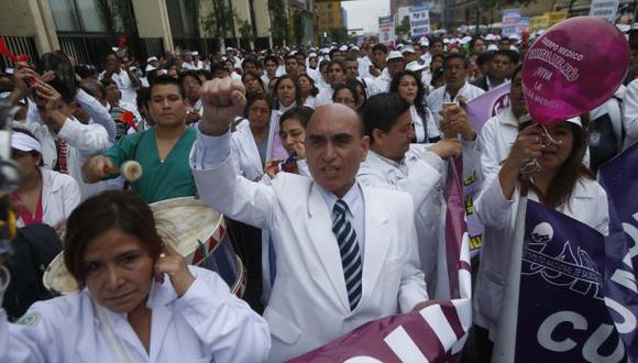 Médicos de Essalud anuncian huelga nacional para el 13 de mayo. (USI)