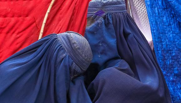 Imagen referencial de mujeres afganas. (Foto: EFE / EPA / HEDAYATULLAH AMID)