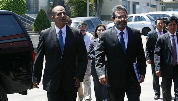 Ministro Jiménez y jefe del INPE advirtieron sobre delicada situación penitenciaria. (Rochi León)