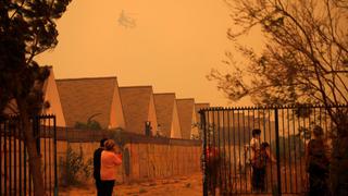 Chile: 25 mil personas evacuan en incendio forestal en Valparaíso [VIDEO]
