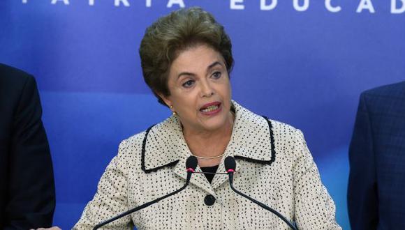 Lo reitera. La presidenta brasileña volvió a criticar la detención del ex presidente Luiz Inácio Lula. (Bloomberg)