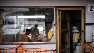 “Alto” el riesgo de epidemia de ébola en África Occidental, declara la OMS 