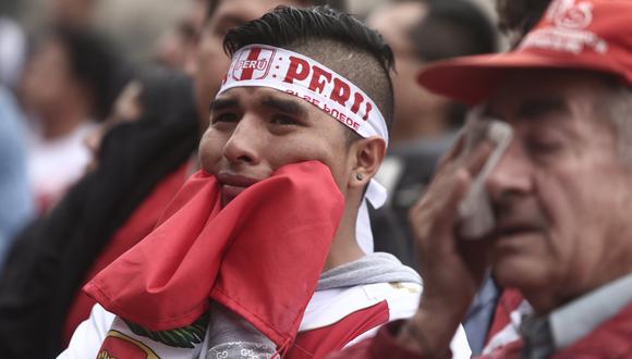 Hincha de la selección peruana sacó sus ahorros imaginando que ganaría y le fue peor. (Foto: USI)