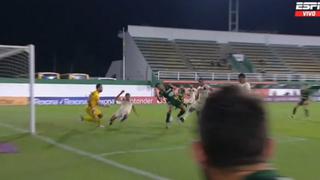 Universitario vs. Defensa y Justicia: la definición de taco de Walter Bou para el 2-0 del partido | VIDEO