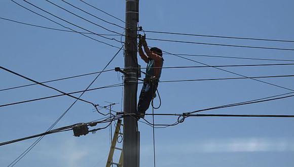 Arequipa: Electricista cae de 10 metros y sobrevive. (USI/Referencial)