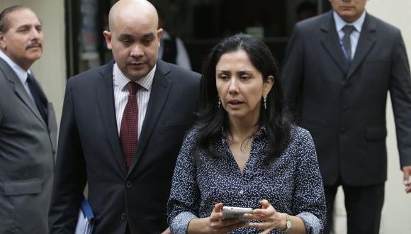 Roy Gates, abogado de Nadine Heredia considera que el fallo del Poder Judicial es un "impedimento de salida encubierto". (Peru21)