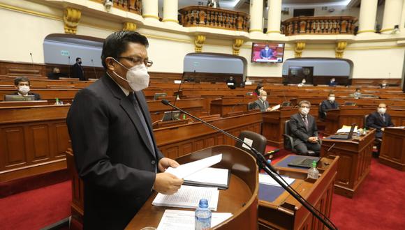 El presidente del Consejo de Ministros, Vicente Zeballos, reiteró la defensa de las reformas política y judicial. (Foto: Congreso)