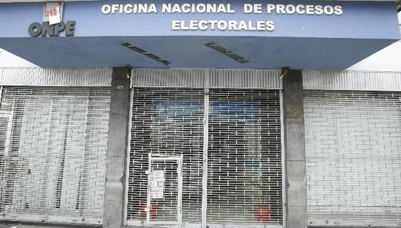 Diez agrupaciones políticas no han cumplido con la ONPE. (Perú21)