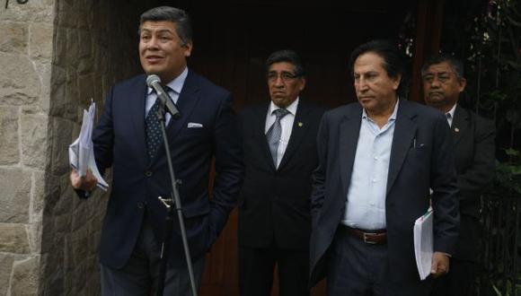 Luciano López, abogado de Alejandro Toledo, se presentó ante el Tribunal Constitucional para denunciar presuntas irregularidades en la investigación del caso Ecoteva. (Perú21)