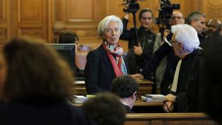 FMI: Directora Christine Lagarde enfrenta segundo día de juicio en Francia