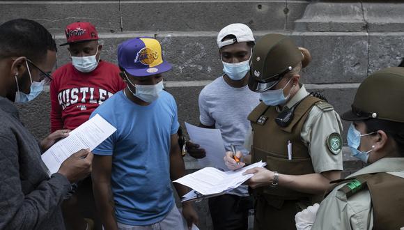 Desde 2010 han ingresado 68.435 personas a Chile por pasos clandestinos, principalmente venezolanos y haitianos, ambos países con crisis políticas y sociales de gran envergadura. (Foto: Martin BERNETTI / AFP)