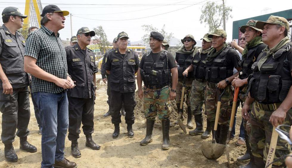 Carlos Basombrío estuvo presente en las zonas afectadas para supervisar las labores de la PNP. (Ministerio del Interior)