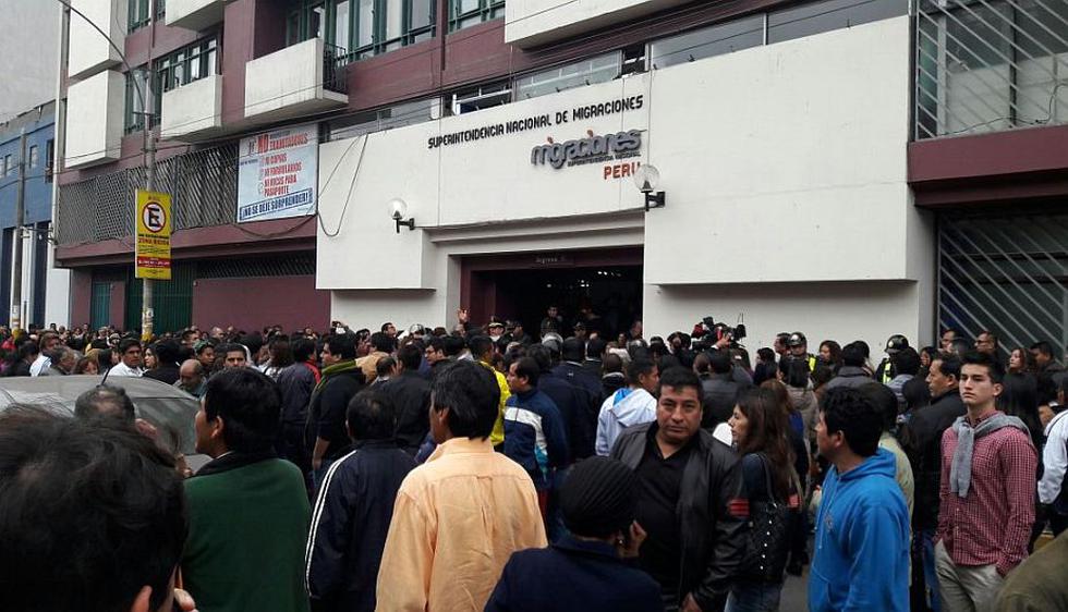 Migraciones: Sede en Breña colapsó por trámite para pasaporte biométrico. (Óscar Flores)