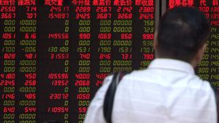 China devaluó el yuan en 2% para impulsar su economía [Video]