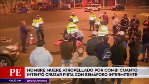 El accidente de tránsito ocurrió en el cruce de las avenidas Túpac Amaru y Micaela Bastidas, en Comas. (América Noticias)