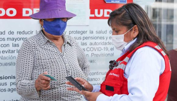 Se encuentra disponible la línea social gratuita 101 para las personas beneficiarias que desean consultar sobre el apoyo económico Yanapay Perú. (Foto: Midis)