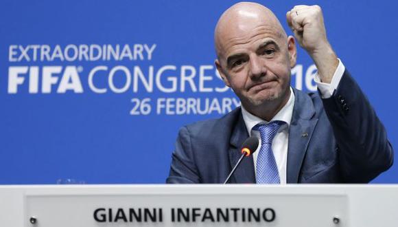 FIFA admitió sobornos en elección de Mundial y reclama millones en salarios a ex dirigentes. (AP)