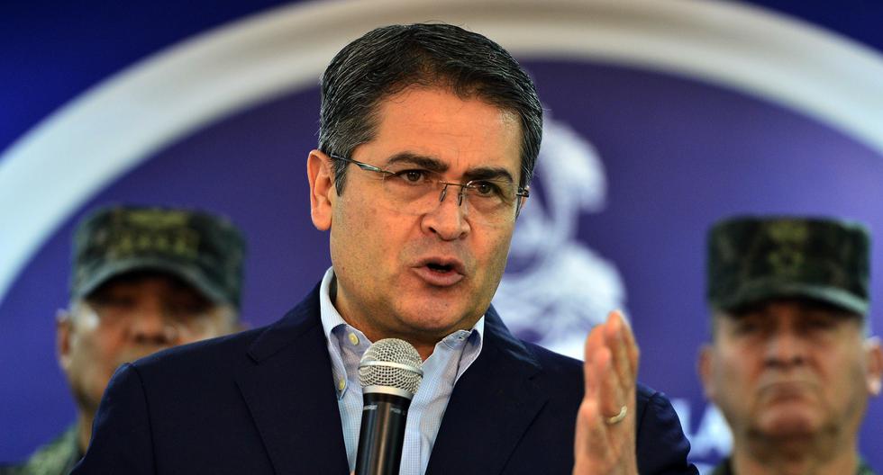 El presidente de Honduras, Juan Orlando Hernández, anunció que su esposa, Ana García, se está recuperando en casa porque también dio positivo por coronavirus. (AFP/Orlando Sierra).