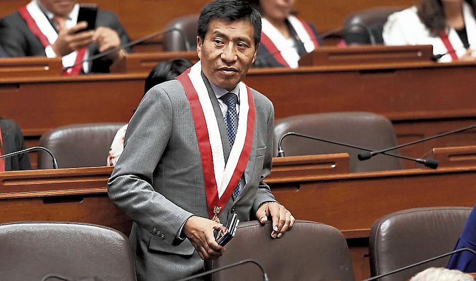 Legislador prefiere no hablar. (CésarCampos/Perú21)
