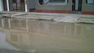 Foto: avenida en Ica inundada por colapso de desagüe