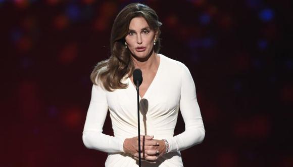 Caitlyn Jenner sería acusada de homicidio involuntario por causar accidente. (AP)