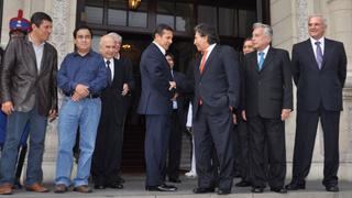 Bruce: “Toledo ya negoció con Humala el respaldo a oficialismo”