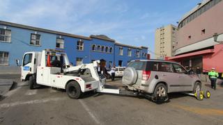 Cercado de Lima: Más de  170 vehículos mal estacionados son enviados al depósito