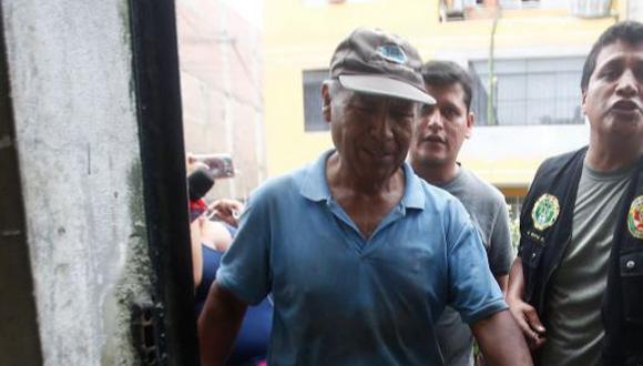 Padre de supuesto asesino quiere que su hijo se quede en prisión. (Perú 21)