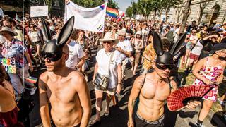 Hungría: firman polémica ley que prohíbe hablar de homosexualidad en colegios