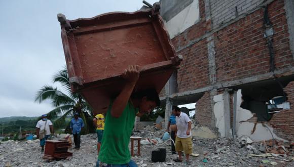 Ecuador: Esta es la relación de peruanos damnificados por el terremoto. (AFP)