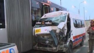 Conductor de combi resulta herido tras choque en la Avenida Túpac Amaru [VIDEO]