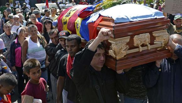 La demanda por los funerales ha sido alentada por una de las tasas de homicidios más altas del mundo. (EFE)