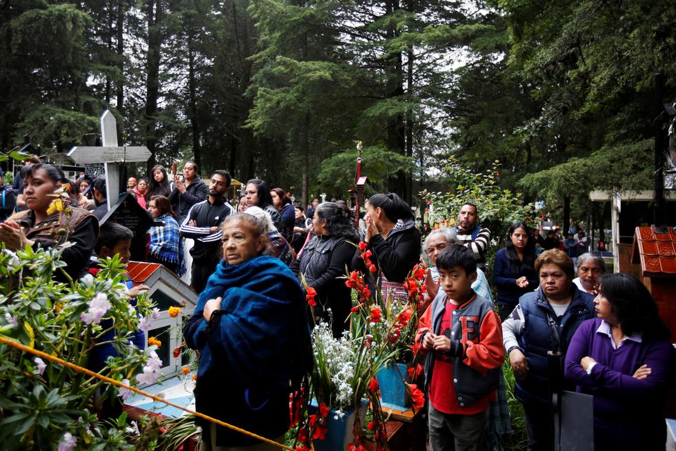 Restos de María Ortíz siendo conducidos al descanso eterno. (Reuters)