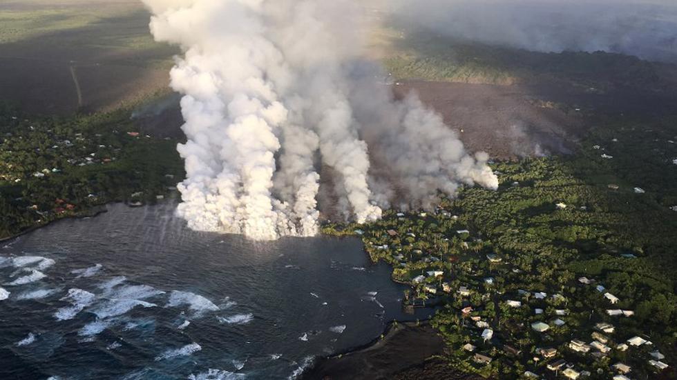 El volcán Kilauea registró una nueva erupción este martes y provocó un sismo de 5.2 grados de magnitud en la escala de Richter. (AFP)