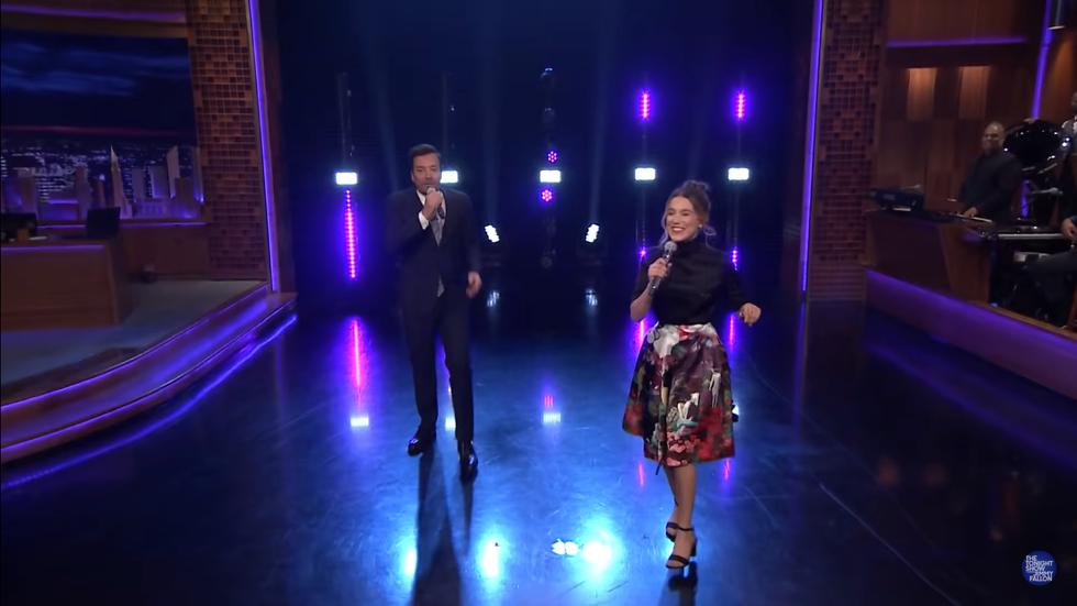 Millie Bobby Brown sorprende al cantar durante el show de Jimmy Fallon (Foto: Captura de pantalla)
