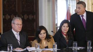 Ana Jara "respeta el derecho a expresarse" de Urresti y Cateriano en Twitter