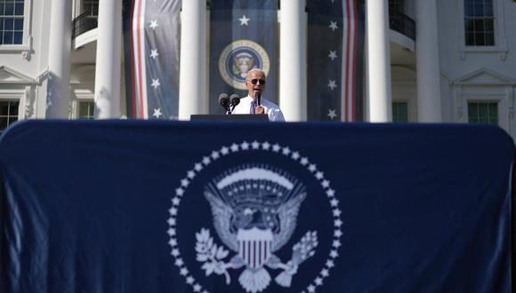 El presidente de los Estados Unidos, Joe Biden, habla durante un evento para celebrar la aprobación de la Ley de Reducción de la Inflación de 2022 en el Jardín Sur de la Casa Blanca en Washington, DC, el 13 de septiembre de 2022. (Foto de Mandel NGAN / AFP)
