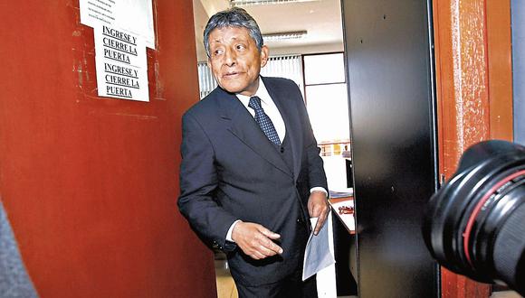 EN LA MIRA. Defensa de Guillén niega alguna irregularidad.(Perú21)