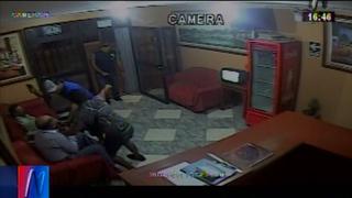 Ica: Delincuentes asaltaron a empresario en hotel y le robaron más de S/13,000 [Video]