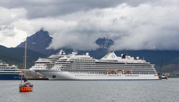 La entidad Puertos de Madeira ha informado a través de su perfil en Facebook que esa embarcación ha cancelado su trayecto hacia la isla española de Lanzarote. (Foto referencial: Alexis DELELISI / AFP)